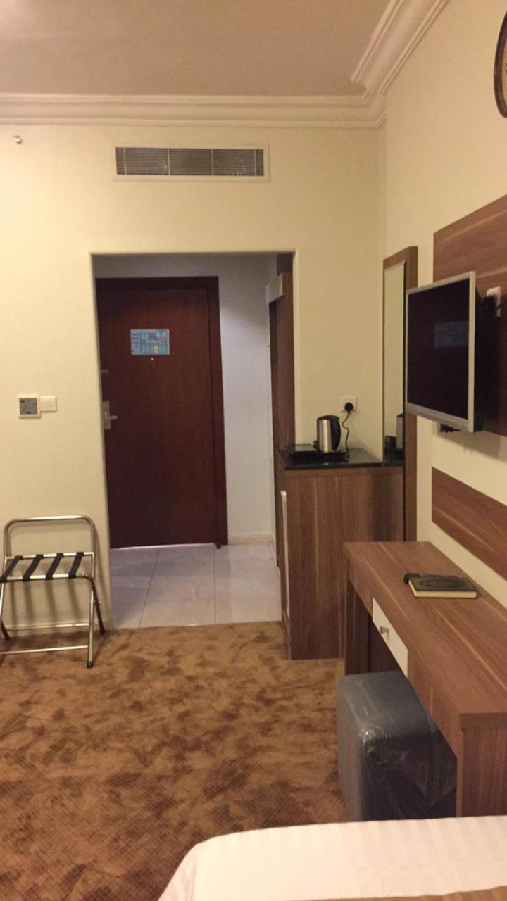 Hotel فندق الماسة المكية La Meca Exterior foto